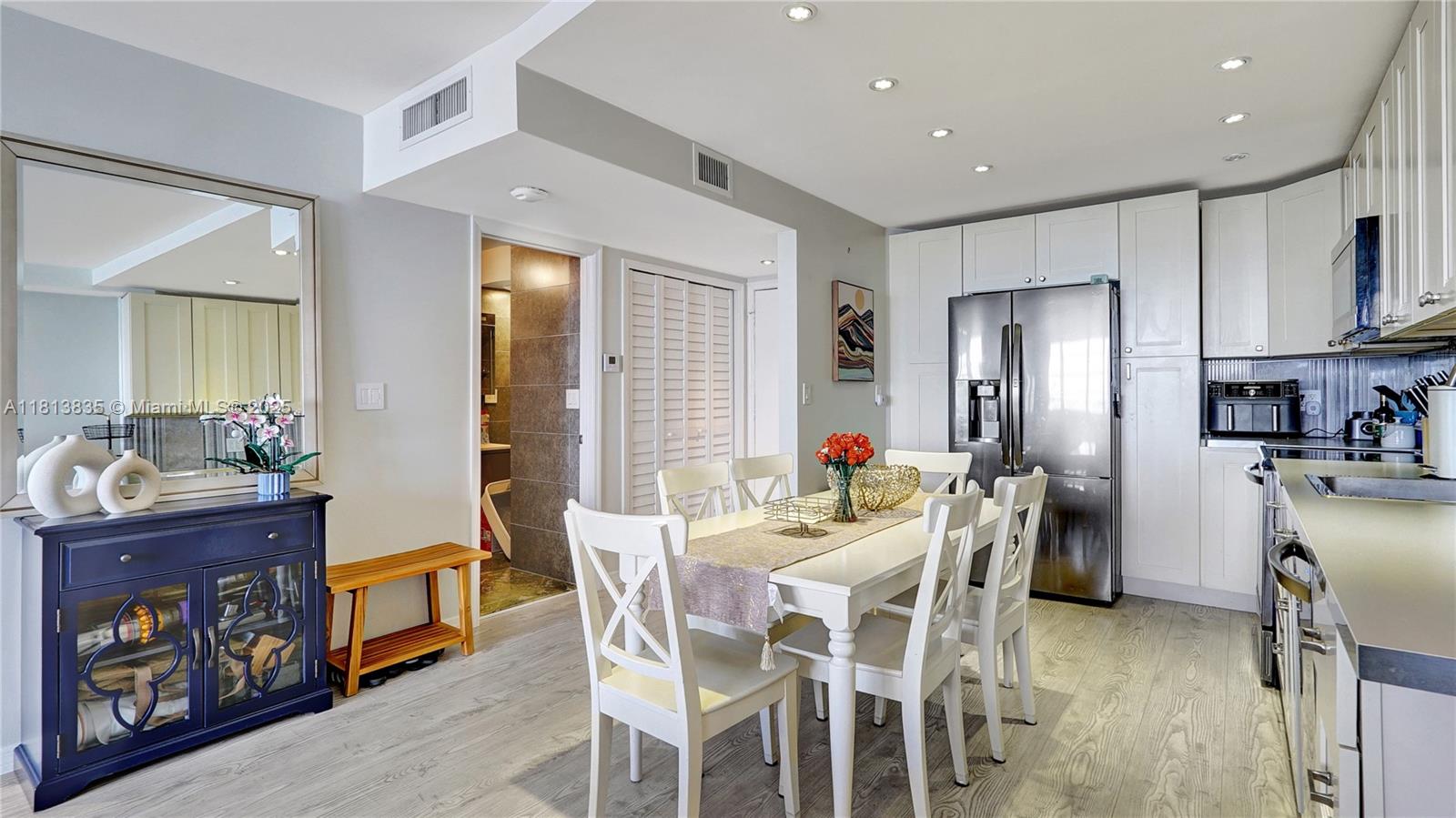 BUCKLEY TOWERS CONDO - EA - Residential