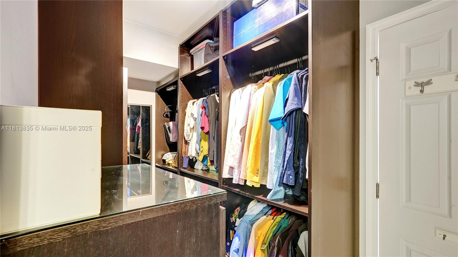 BUCKLEY TOWERS CONDO - EA - Residential
