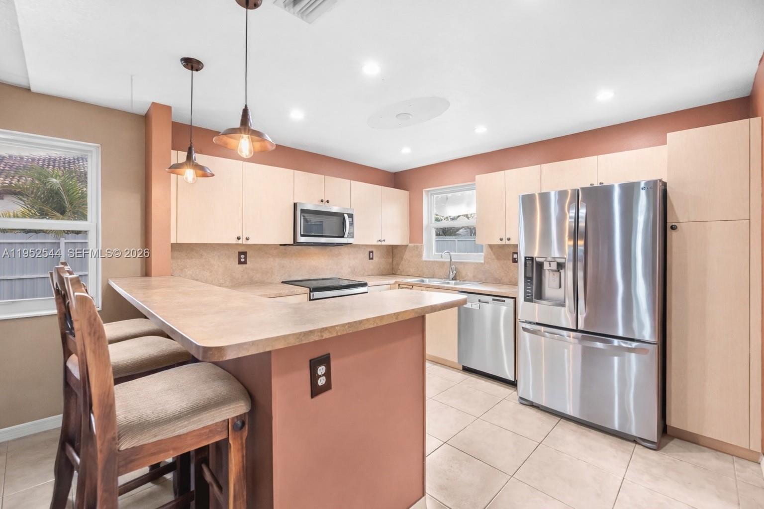 SEA PINES ESTATES - Residential