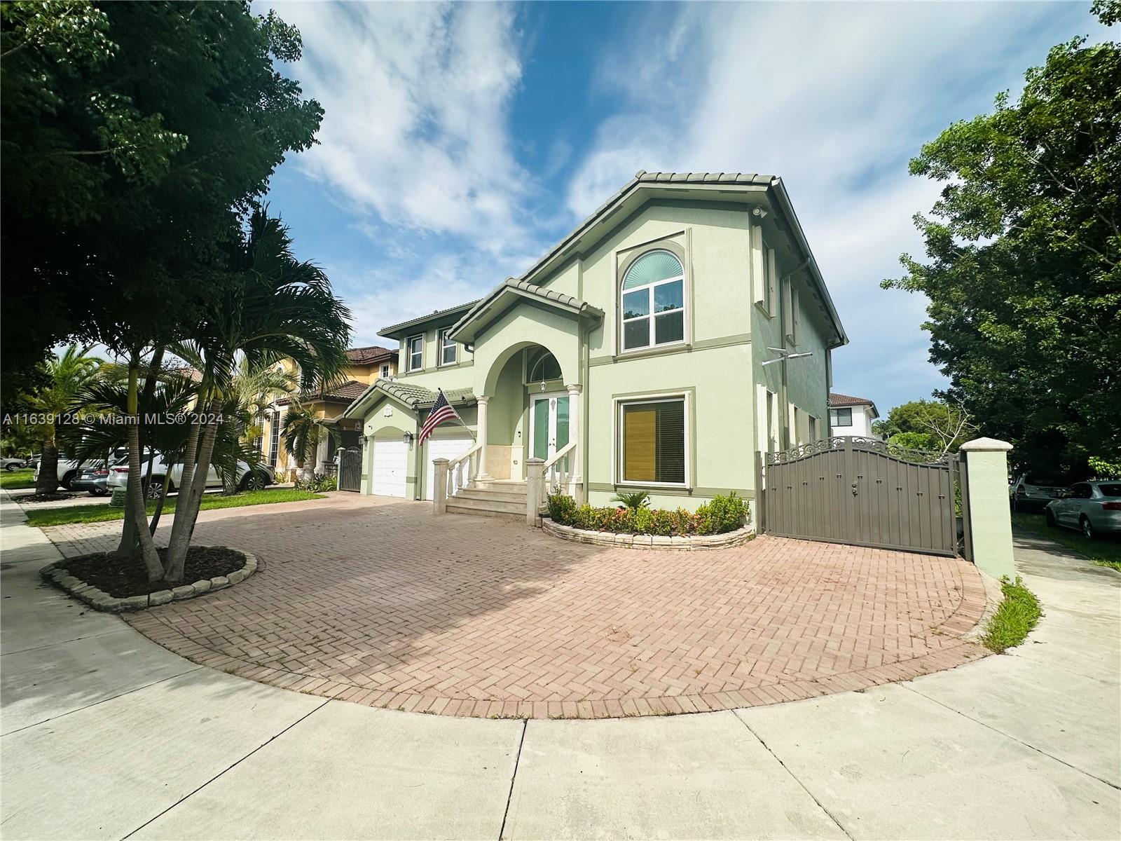 Beautiful home proudly maintained by the original owners offering a rare combination of comfort, space, and convenience. Located in a sought-after neighborhood minutes away from shops, banks, supermarkets, A-rated schools, and Florida International University making it an ideal setting for families and professionals. This home features a spacious backyard with an in-ground pool, a fully renovated kitchen, hurricane impact windows in the front of the home, accordion shutters throughout the house, and upgrades to the jack-and-jill bathroom.
Don’t miss out - schedule a tour today!
