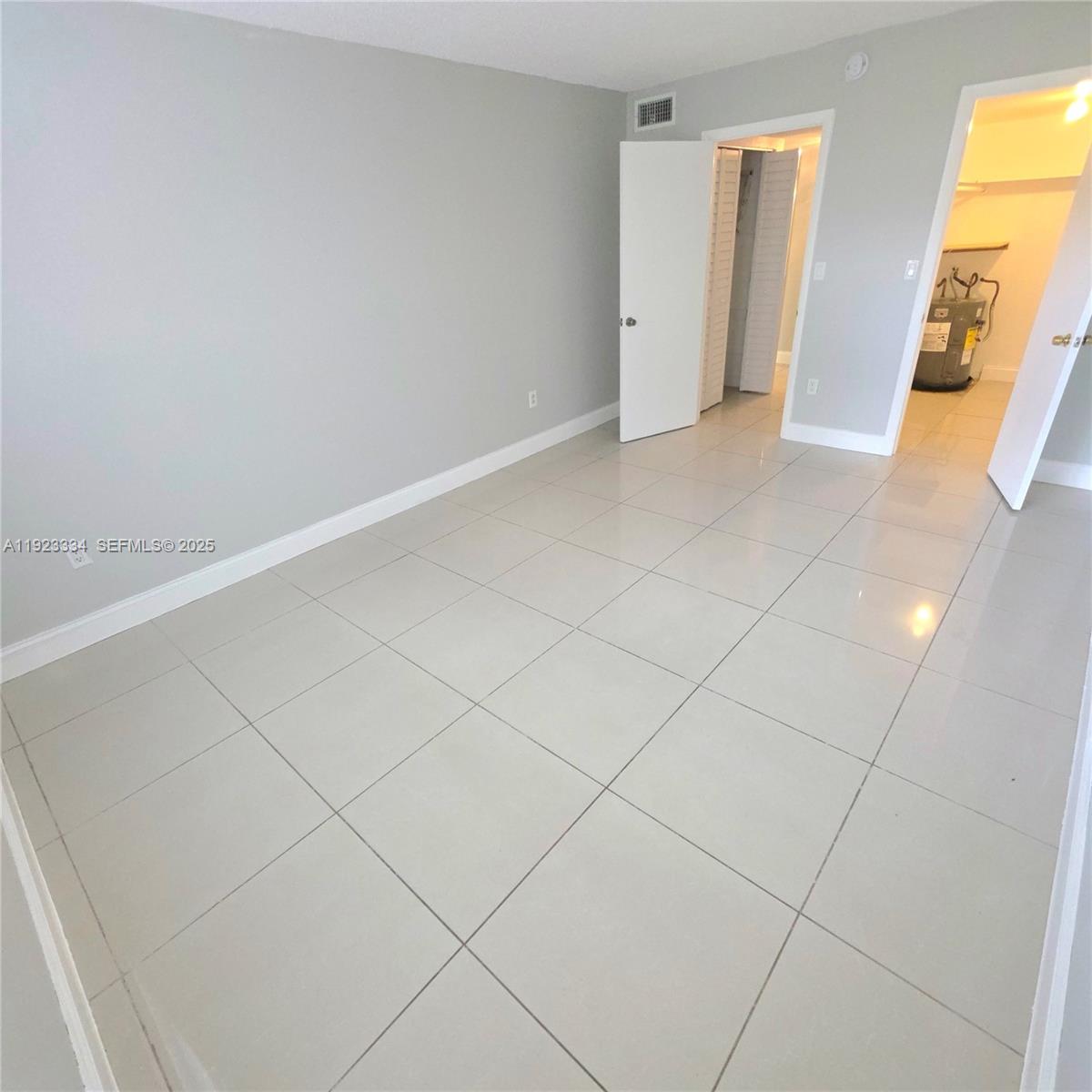 NEW WORLD CONDO APTS II - Residential Lease