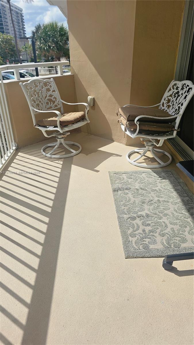 HEMISPHERES CONDO - Residential Lease