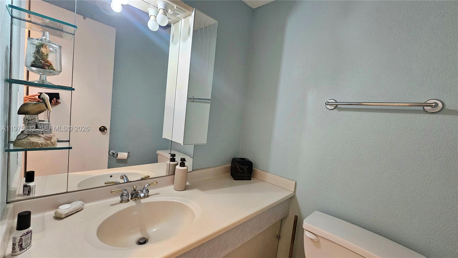 HEMISPHERES CONDO - Residential Lease