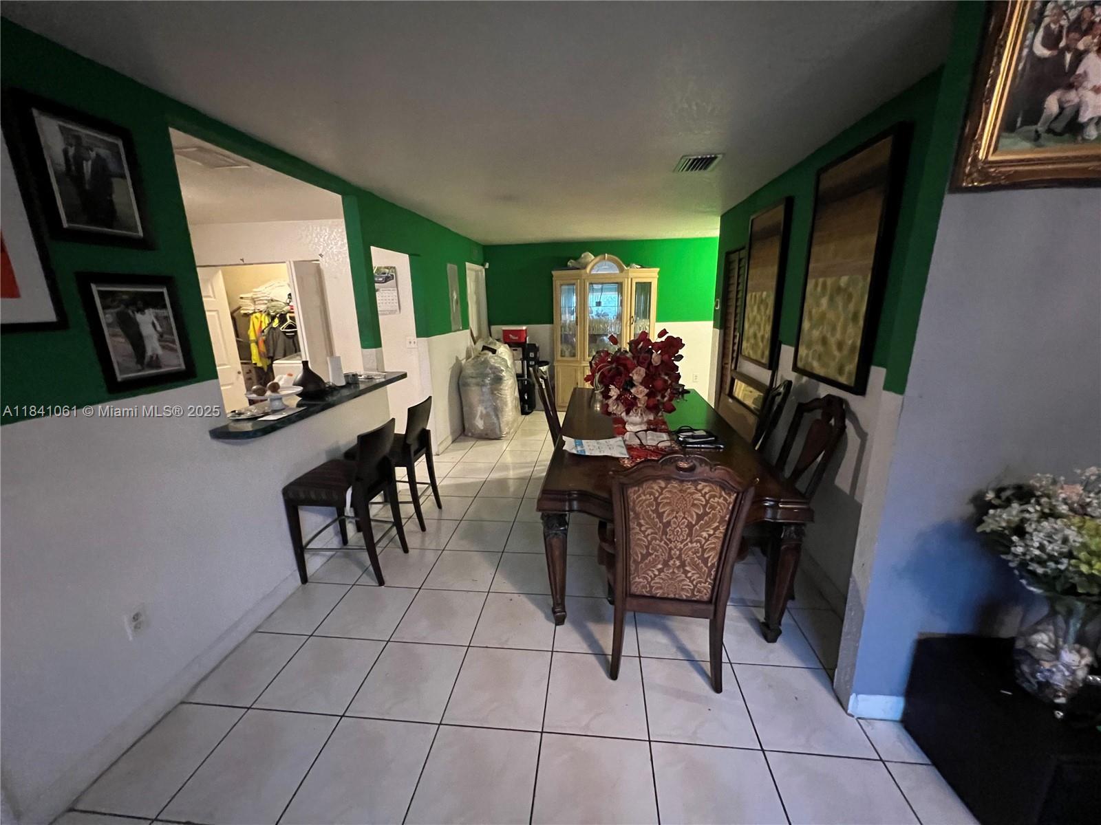 RADIO HEIGHTS - Residential