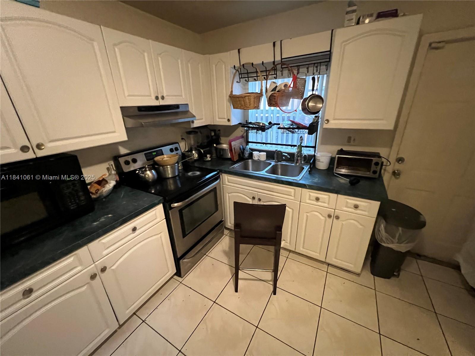 RADIO HEIGHTS - Residential