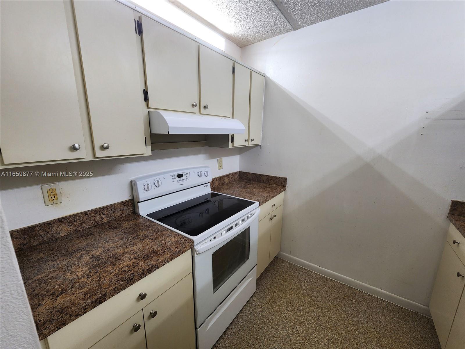 SAGA BAY GARDENS CONDO - Residential