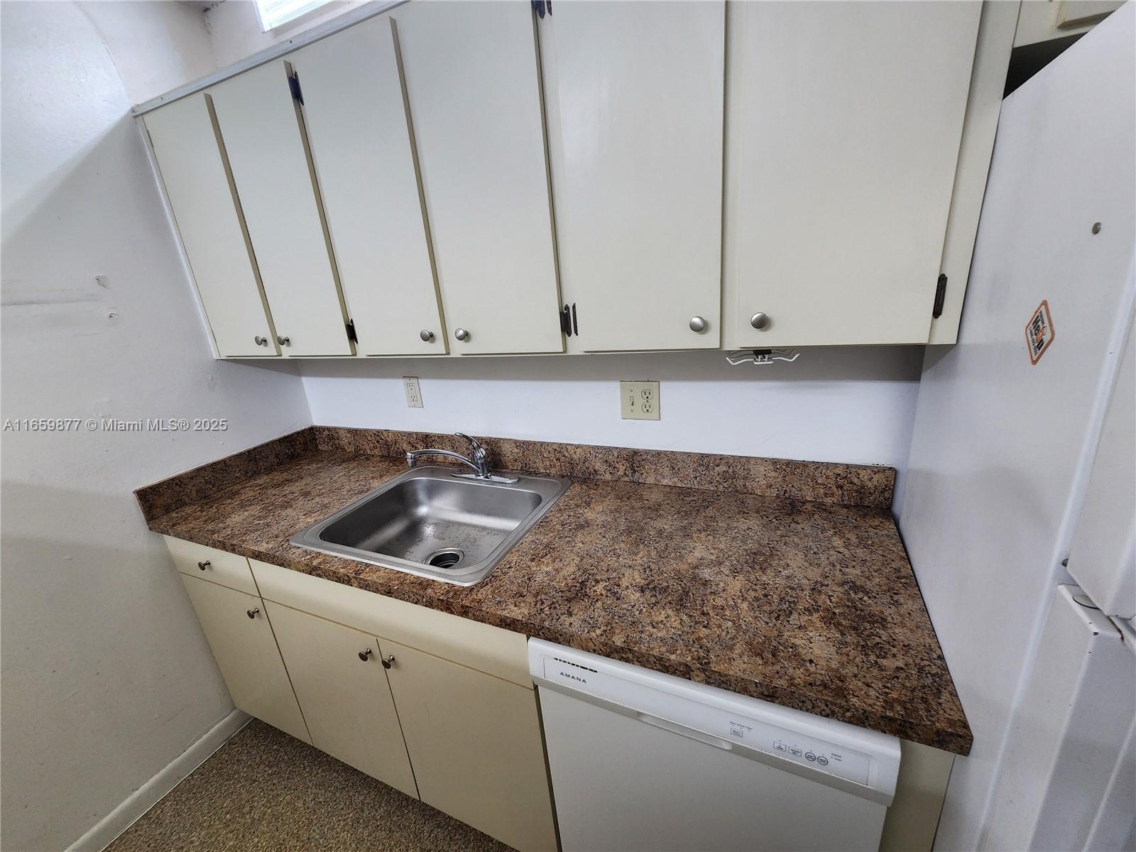 SAGA BAY GARDENS CONDO - Residential