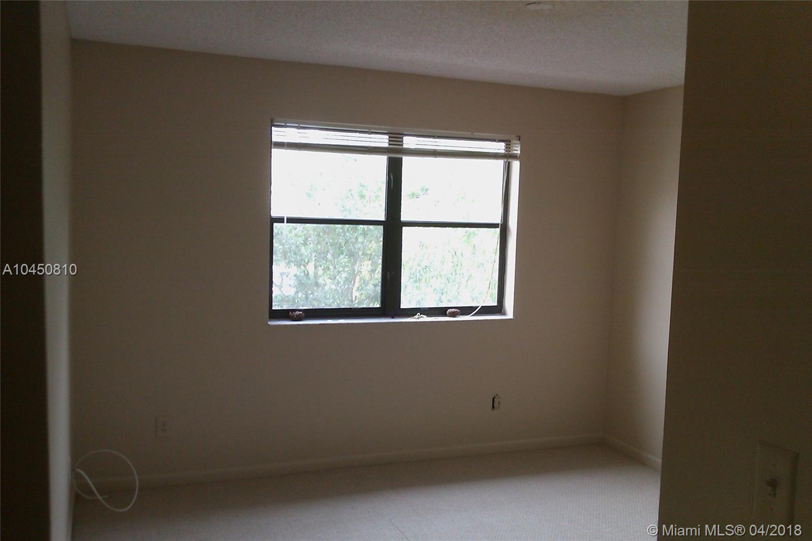 HOLLYWOOD PARC CONDO - Residential Lease