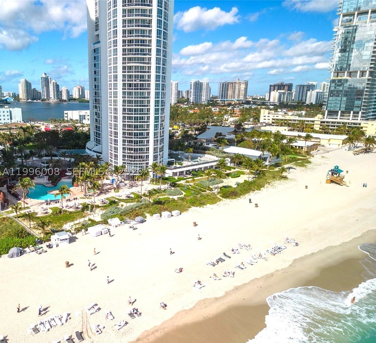 18201 Collins Ave 4305