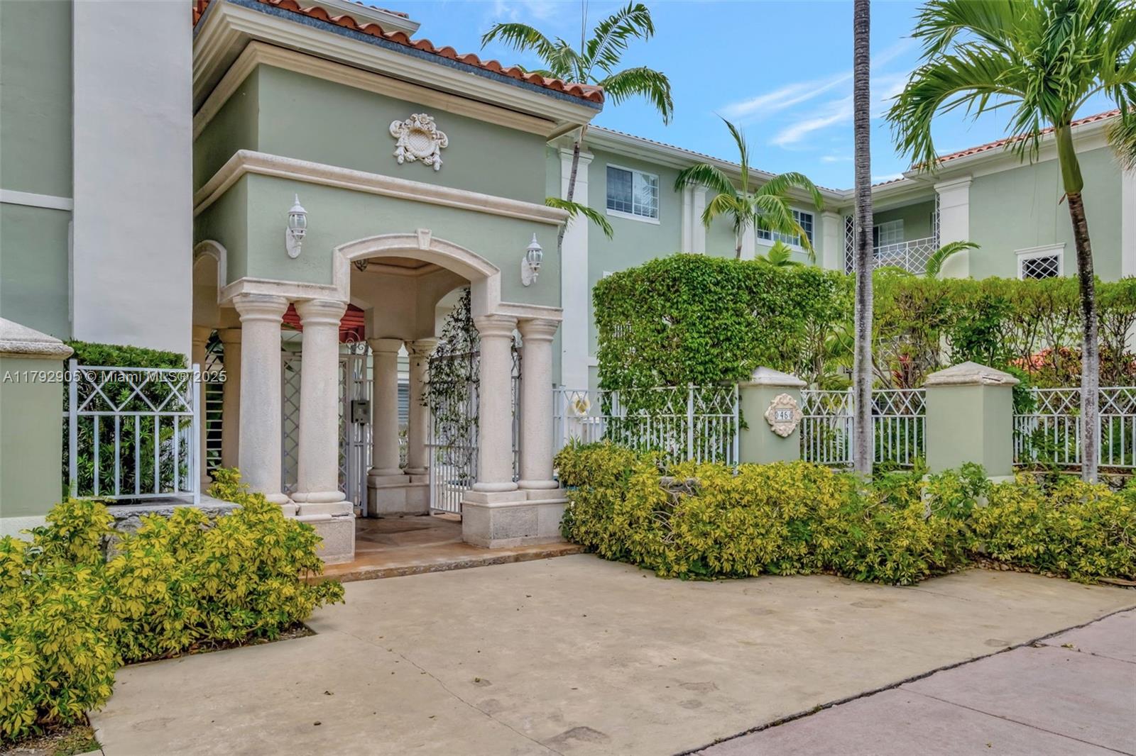 45 Antilla Ave 1J