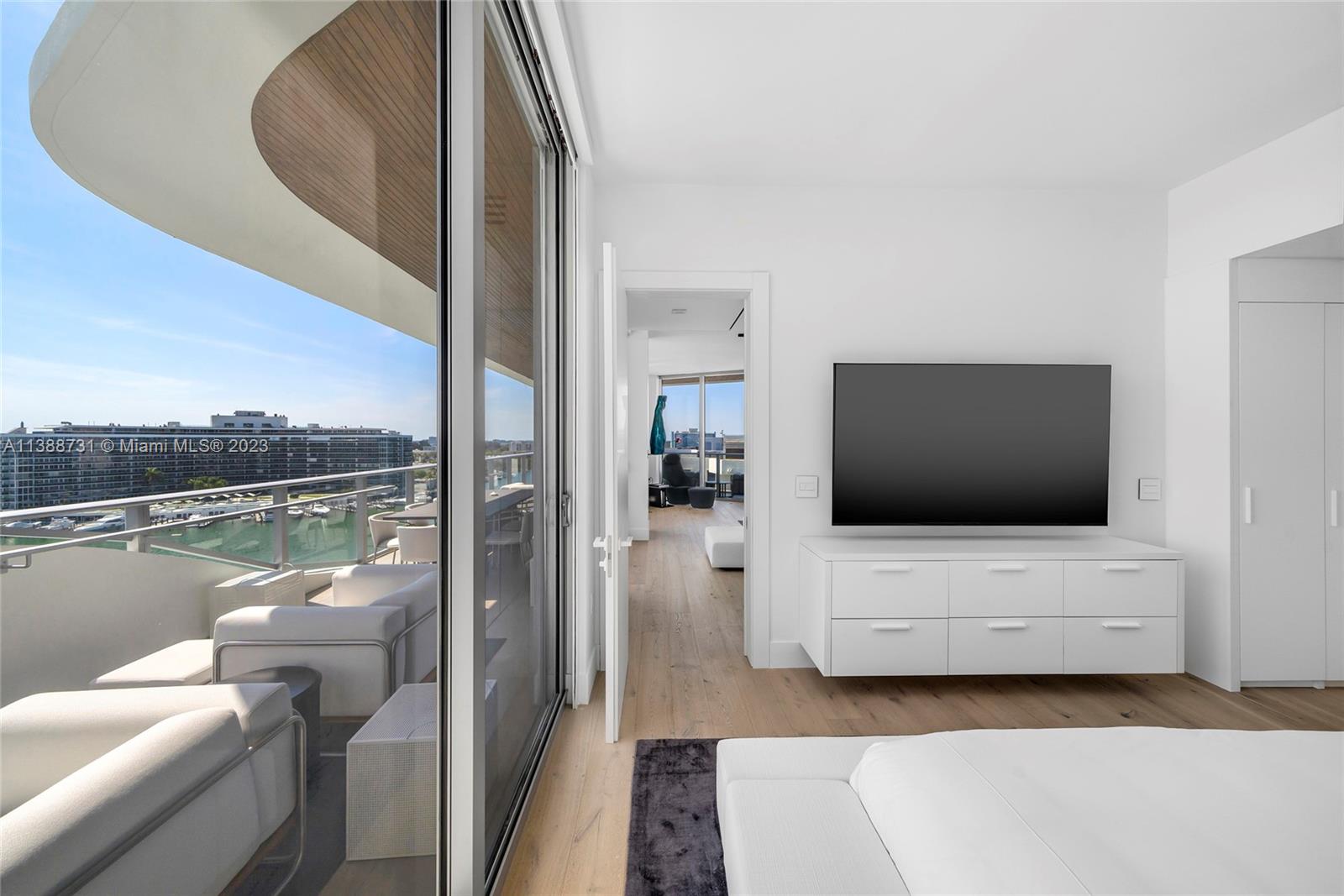 MONACO YACHT CLUB - Residential