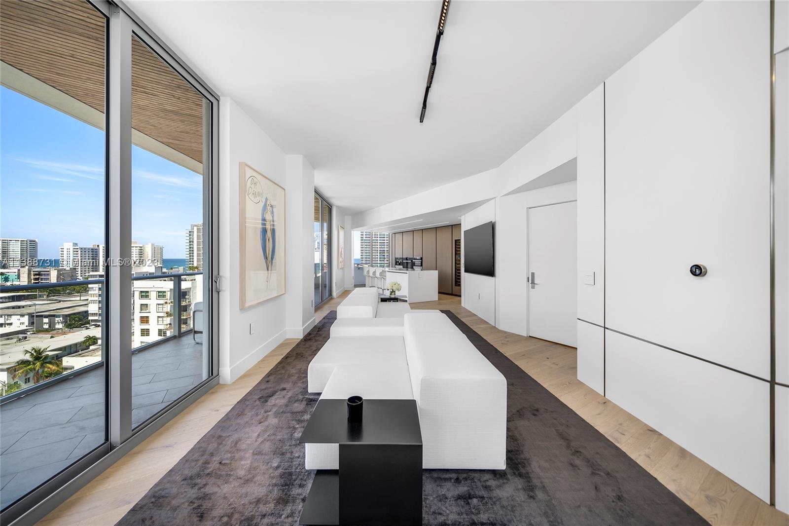 MONACO YACHT CLUB - Residential