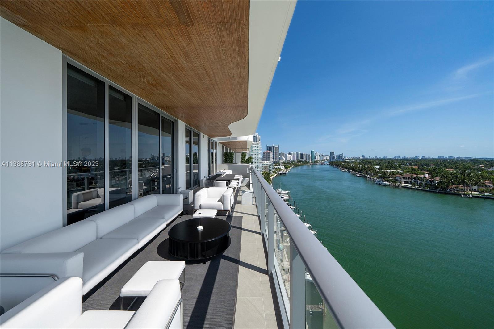 MONACO YACHT CLUB - Residential
