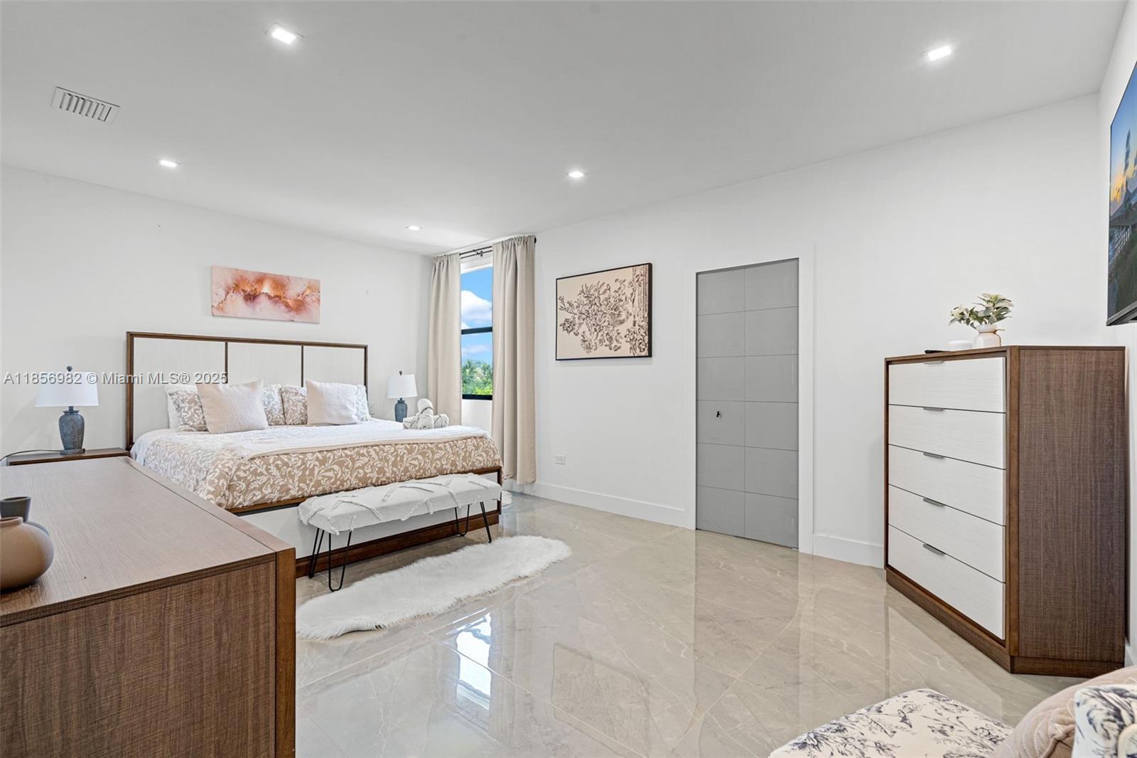 W D SANFORDS - Residential