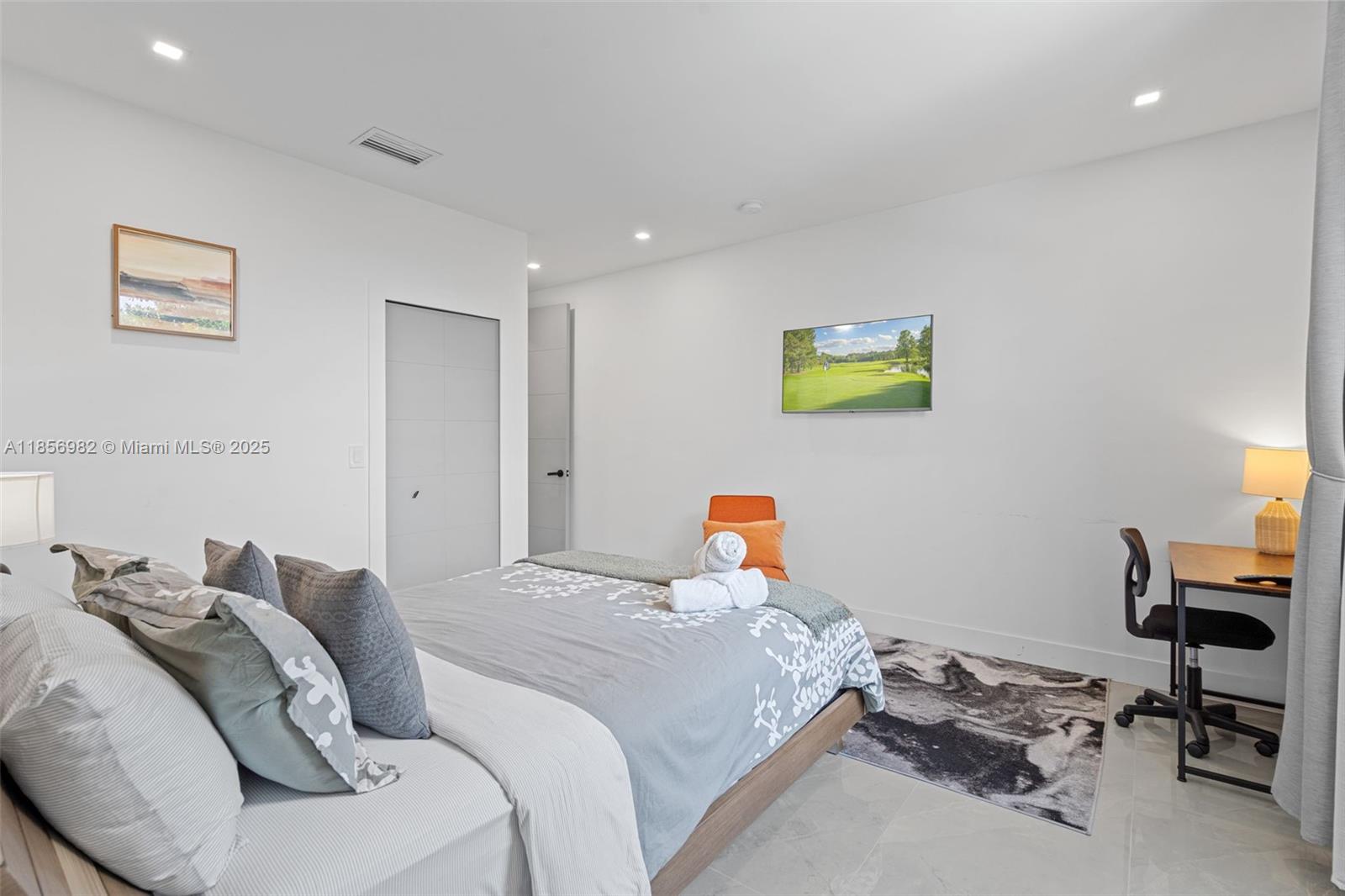 W D SANFORDS - Residential