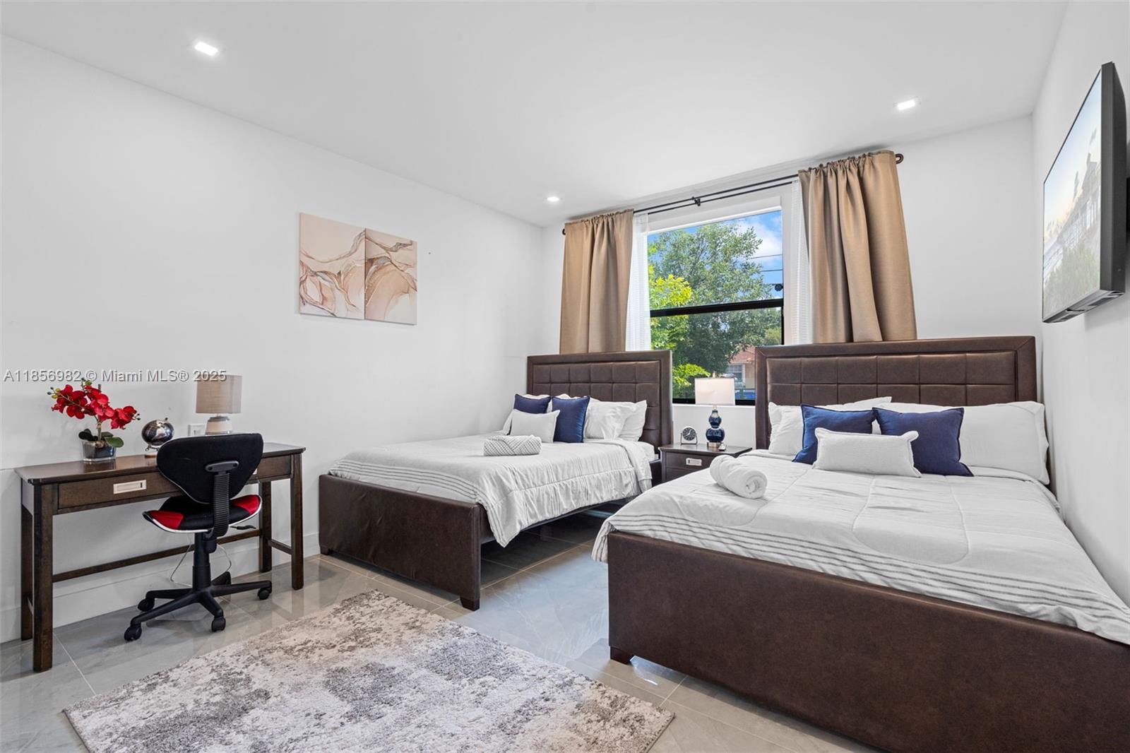 W D SANFORDS - Residential