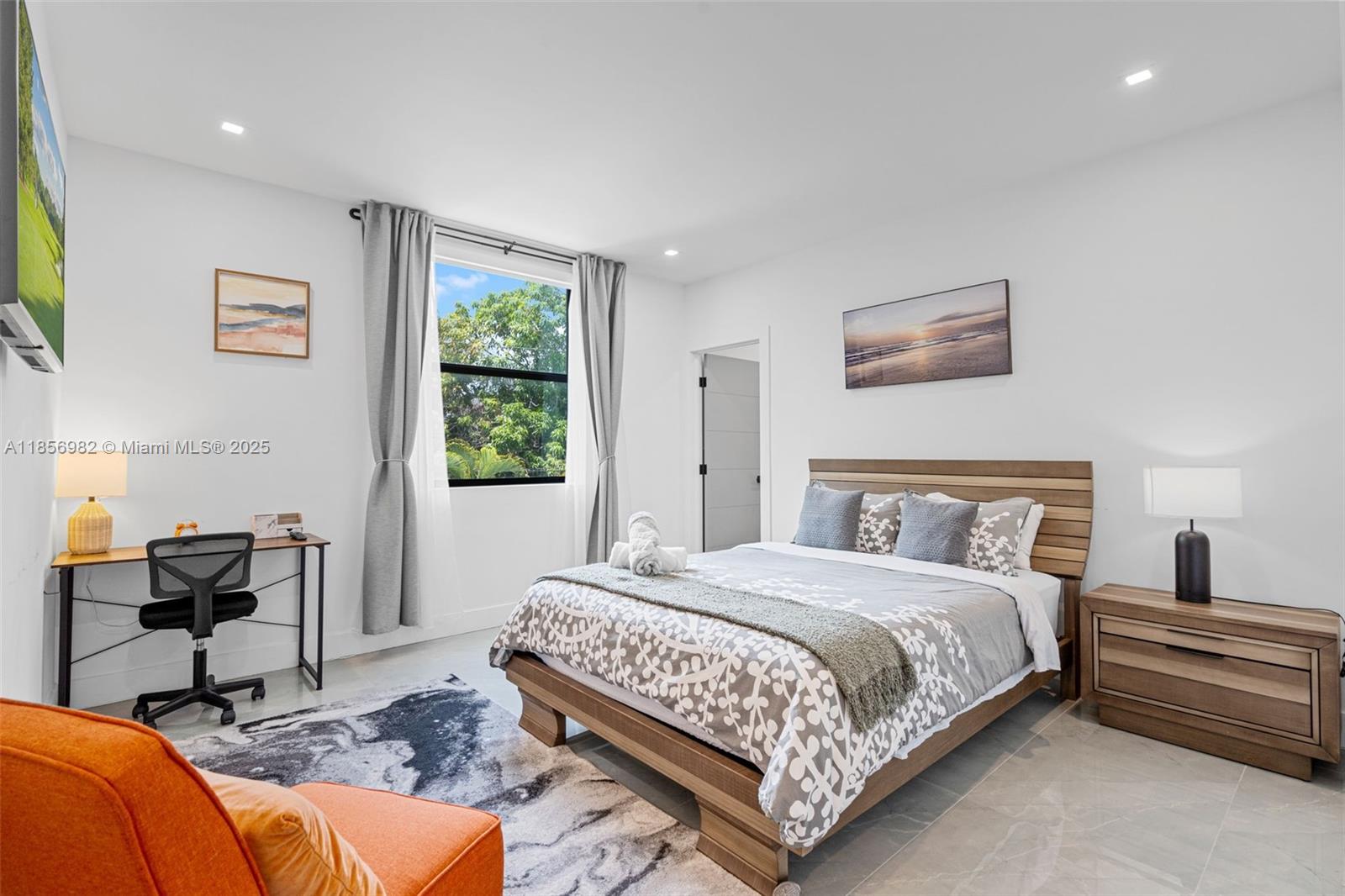 W D SANFORDS - Residential