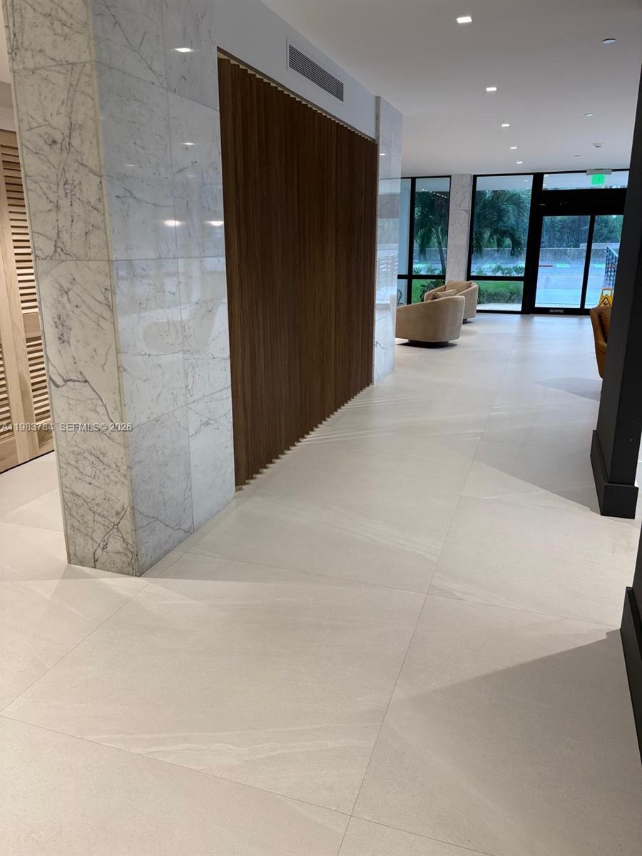 CLEARVIEW TOWERS CONDO - Residential