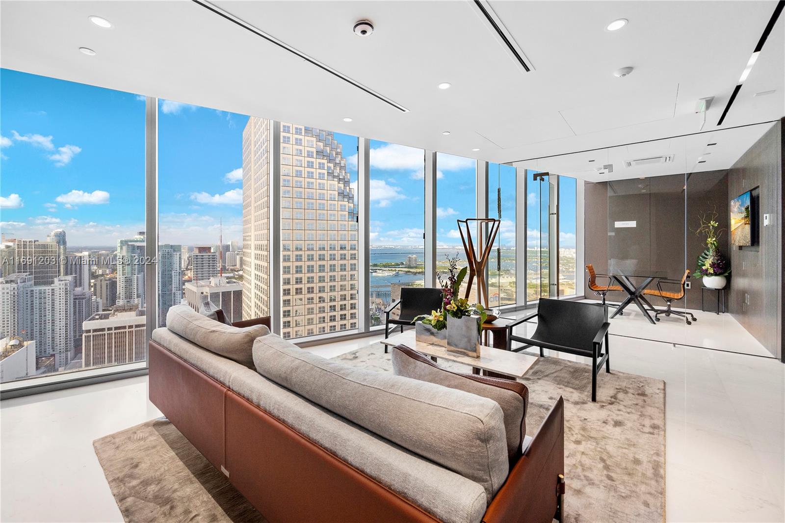 300 Biscayne Blvd Way 4802 Duplex