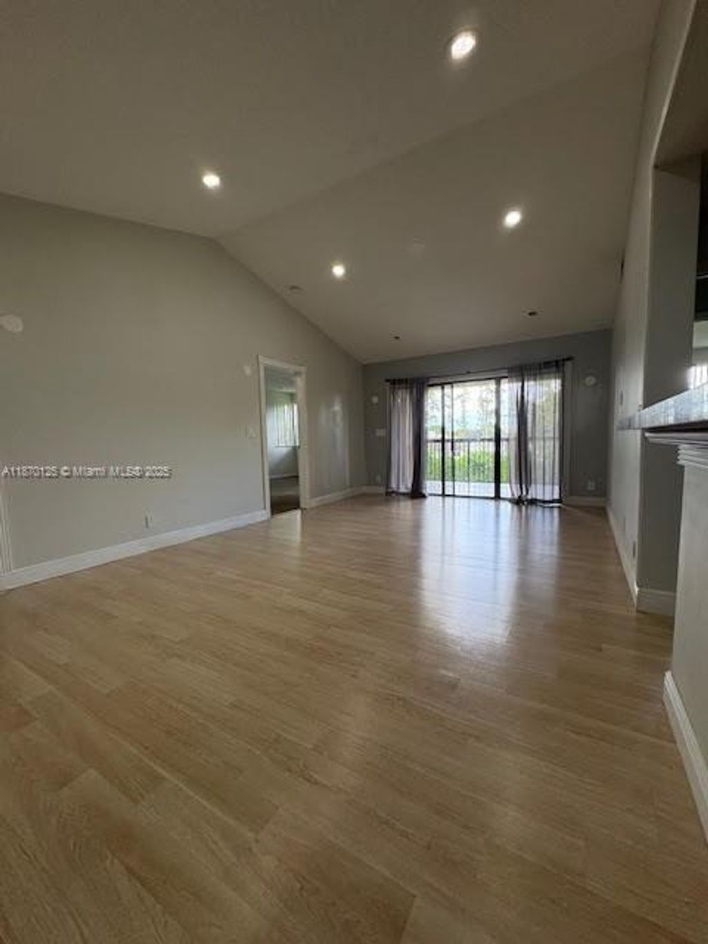 Photo of 5721 Riverside Dr #302B5, Coral Springs, FL 33067 (MLS # A11870125)