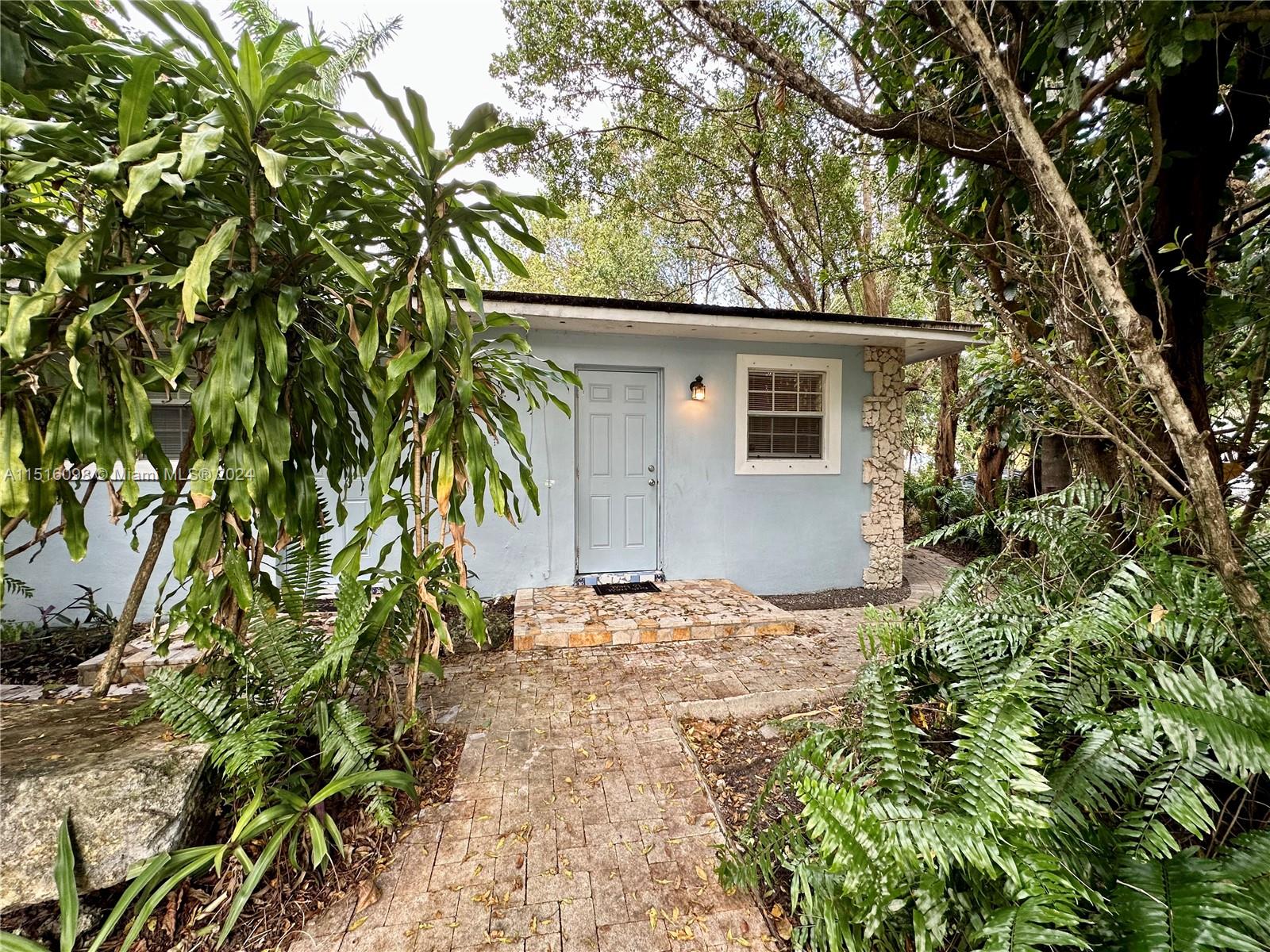 BELLEVUE BISCAYNE - Residential Lease
