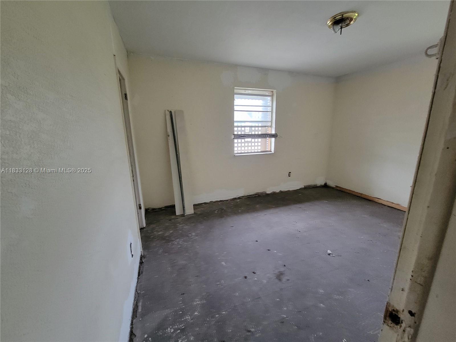 5530 NW 23rd Ave