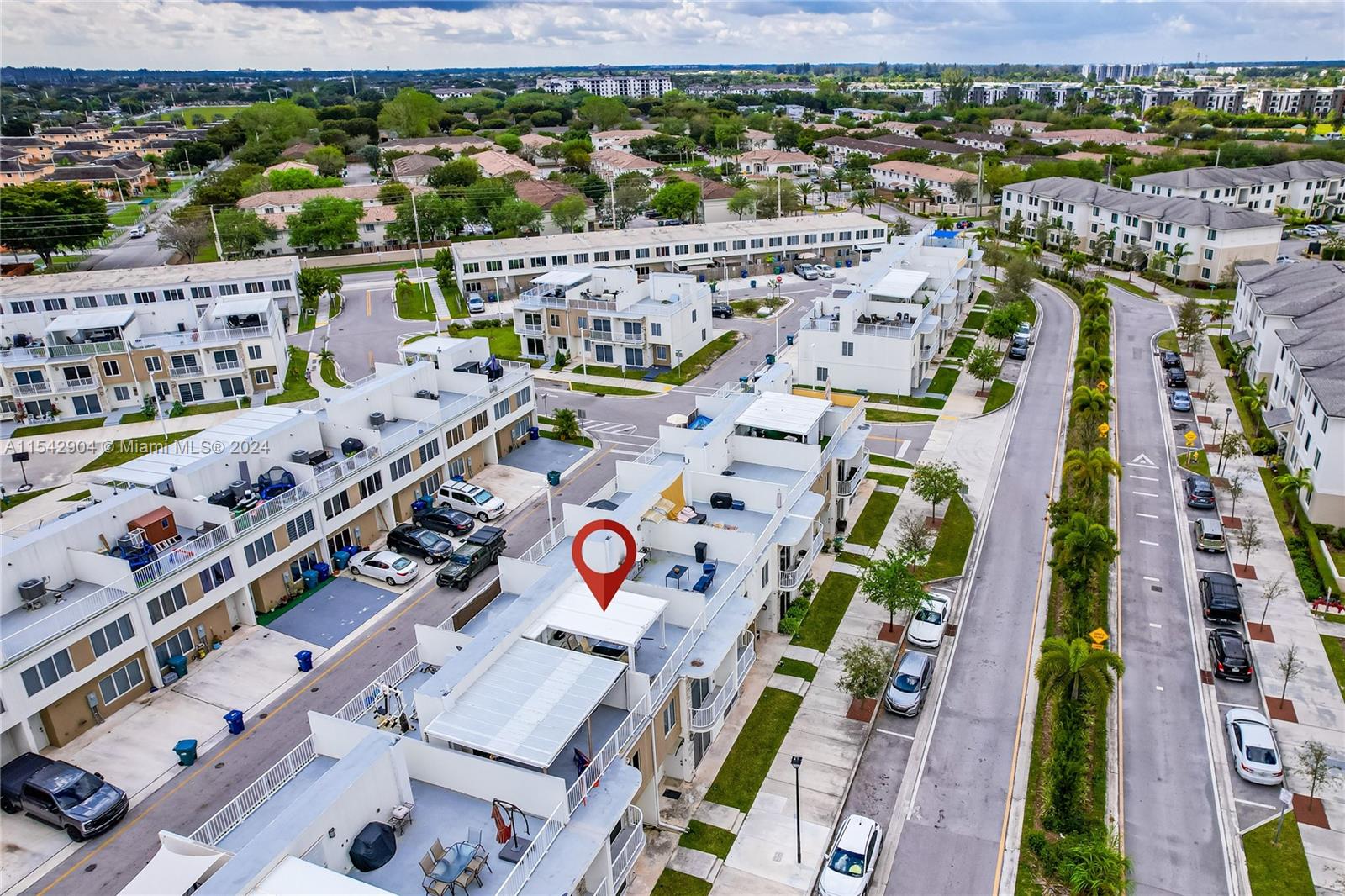 PARADISE GARDENS - Residential