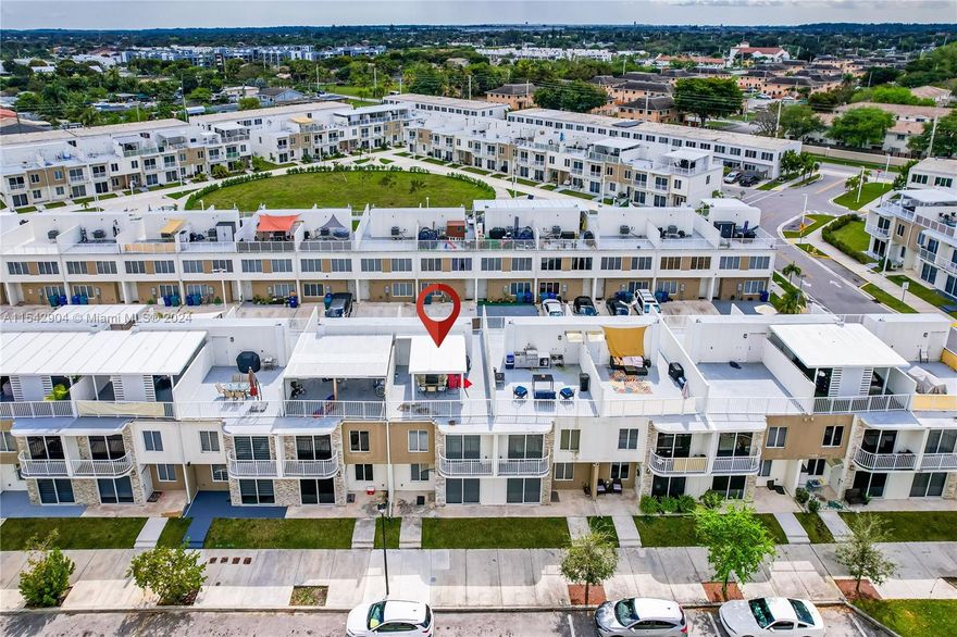 Beautiful 2021, 4 bedroom 3 baths, 1 half bathrooms and ROOF TOP access with beautiful views for BBQ and parties. 1 bedroom and 1.5 bathrooms downstairs that can be used for in-law quarters and 3 bedrooms 2 bathrooms upstairs .  Brand new Stainless Steel Appliances, Quartz countertops, Wood Cabinets, tankless water heater! Near to the Turnpike and Florida Keys. Low HOA $100 monthly & NO CDD! Plenty of guest parking and beautiful common play area! Near Black Point Marinas, Zoo, Everglades, Homestead Miami Speedway, Museums, and many attractions.