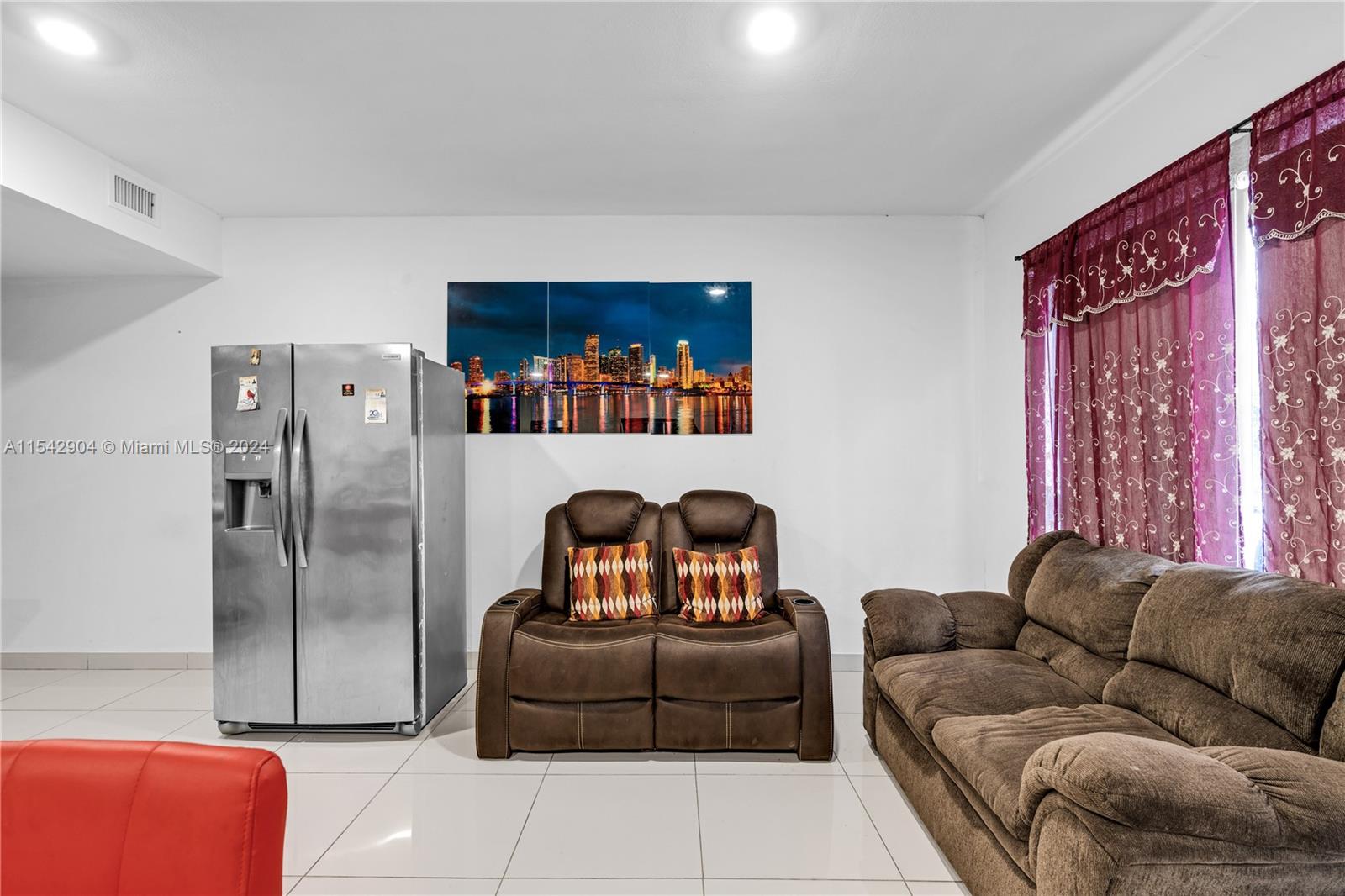 PARADISE GARDENS - Residential