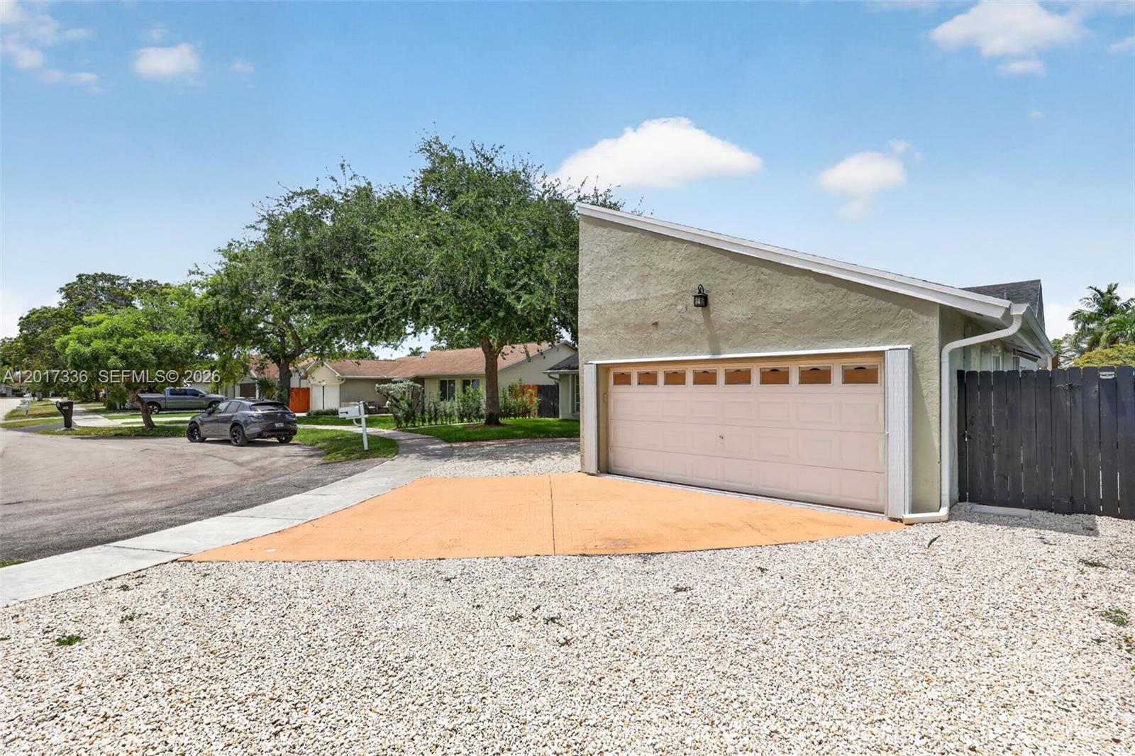 HARRIEL ESTATES - Residential