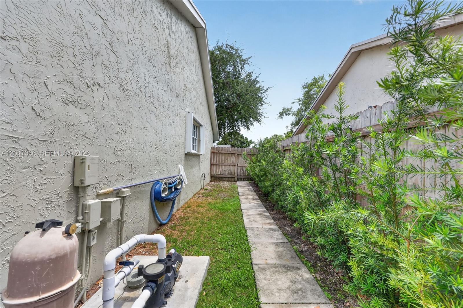 HARRIEL ESTATES - Residential
