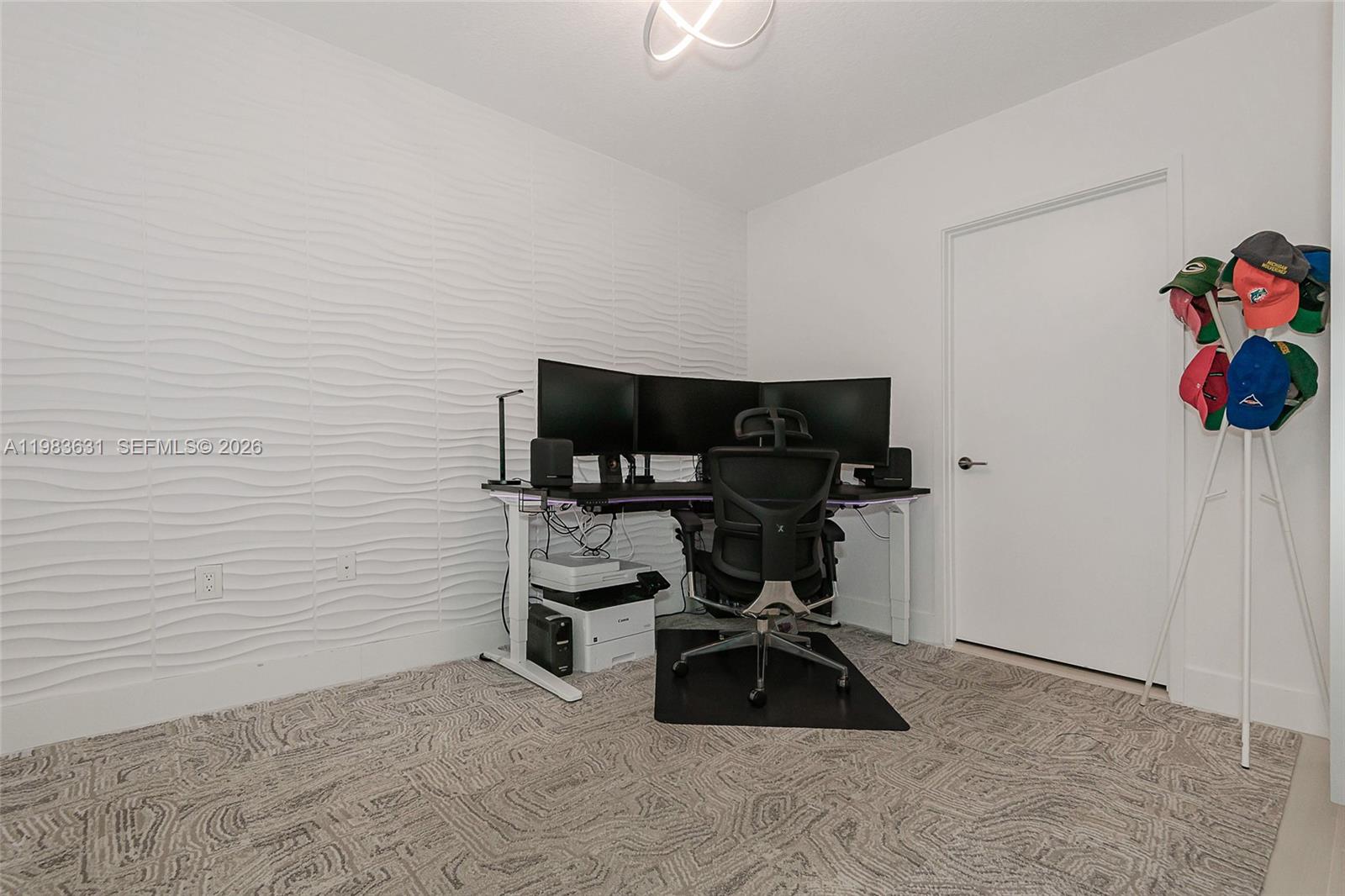 PARQUE TOWERS CONDO - Residential