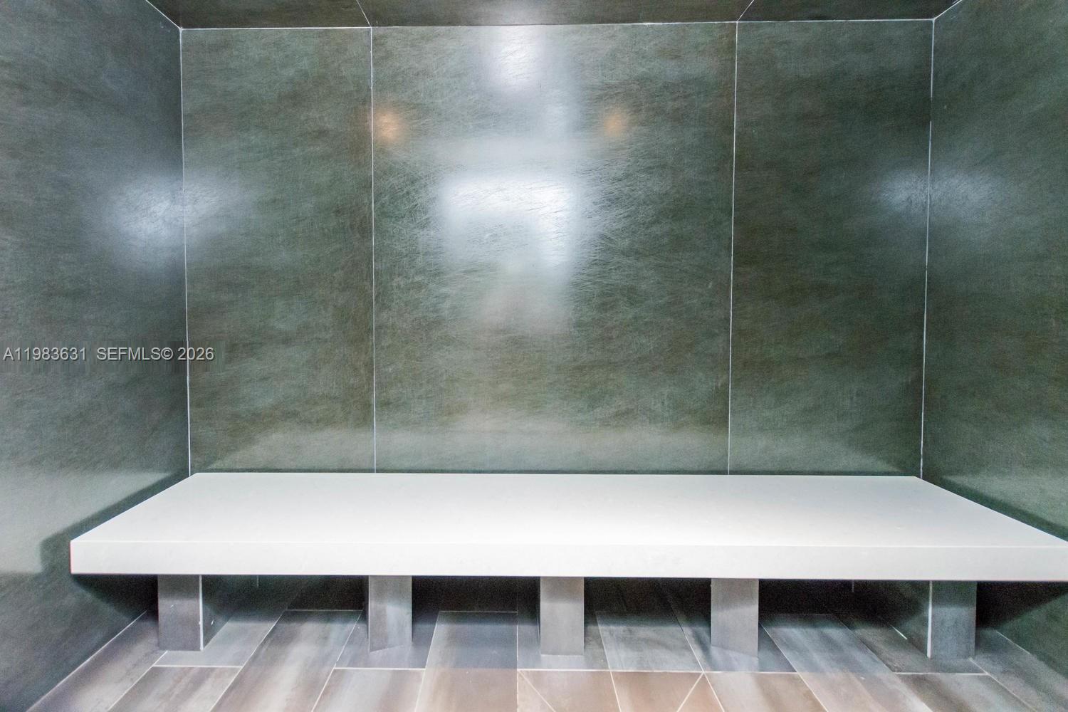 PARQUE TOWERS CONDO - Residential