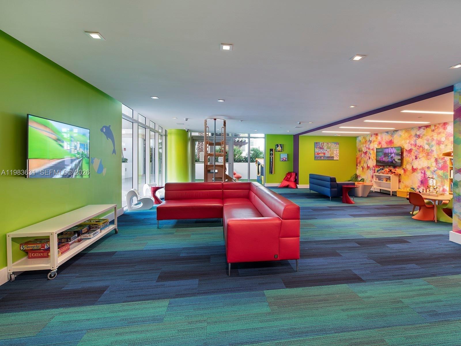 PARQUE TOWERS CONDO - Residential