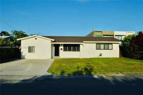 Photo of 1524 NE 14th Ter, Fort Lauderdale, FL 33304 (MLS # A12008790)