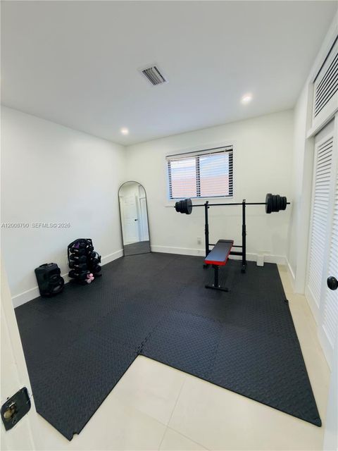 Tiny photo for 1524 NE 14th Ter, Fort Lauderdale, FL 33304 (MLS # A12008790)
