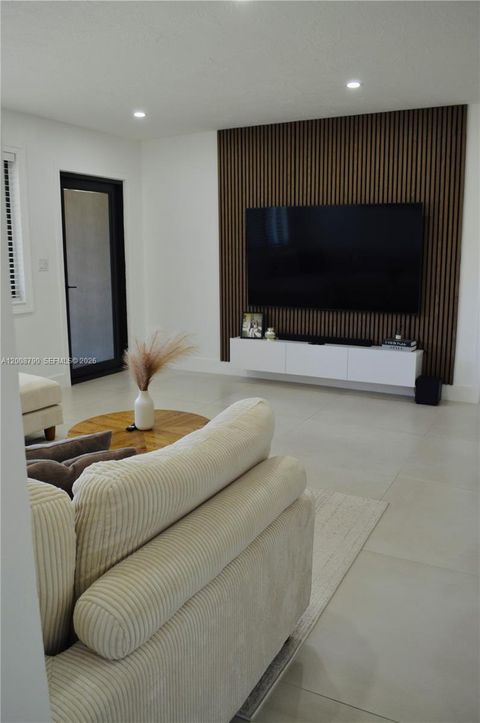 Tiny photo for 1524 NE 14th Ter, Fort Lauderdale, FL 33304 (MLS # A12008790)