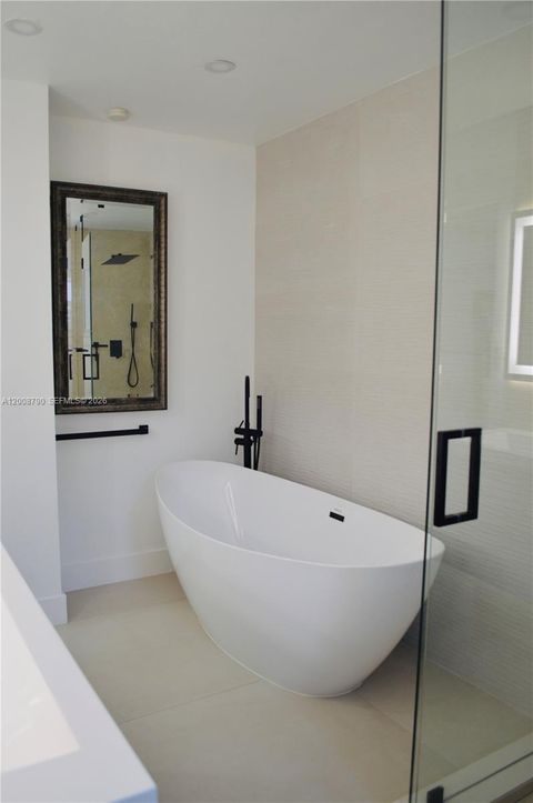 Tiny photo for 1524 NE 14th Ter, Fort Lauderdale, FL 33304 (MLS # A12008790)