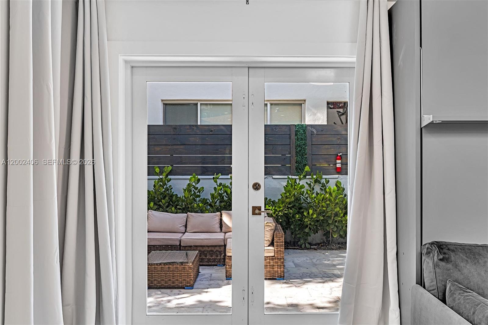 MANGO ON 10TH CONDO - Residential Lease