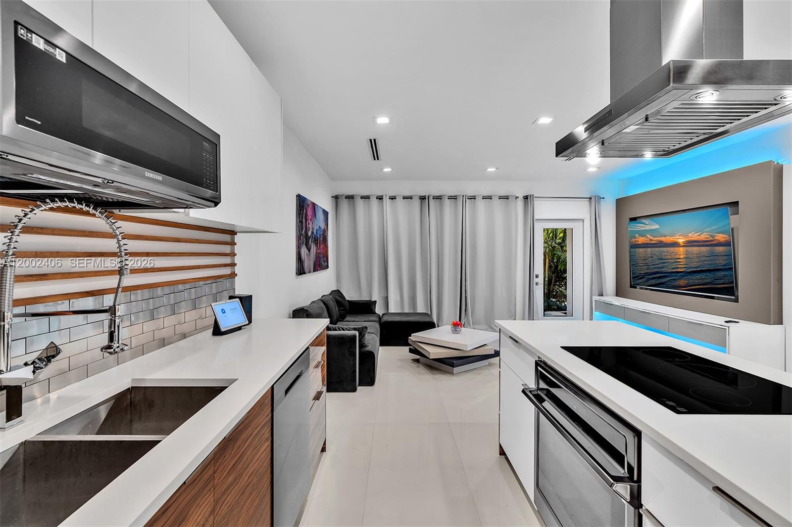 MANGO ON 10TH CONDO - Residential Lease