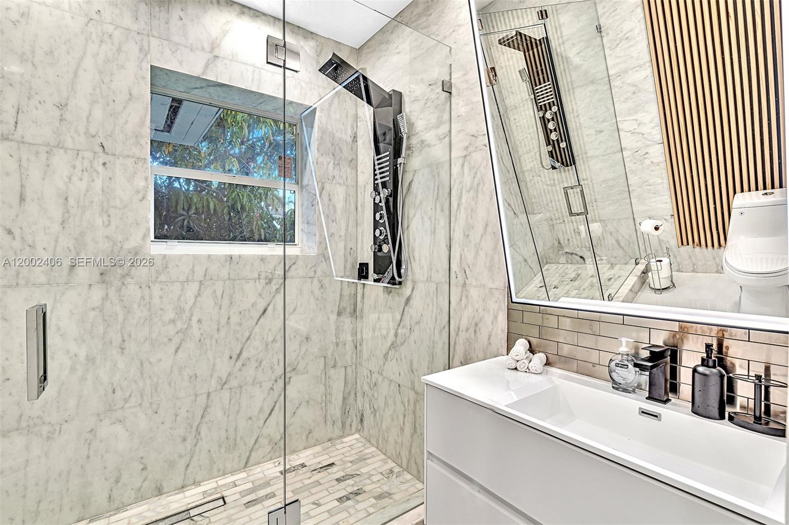 MANGO ON 10TH CONDO - Residential Lease