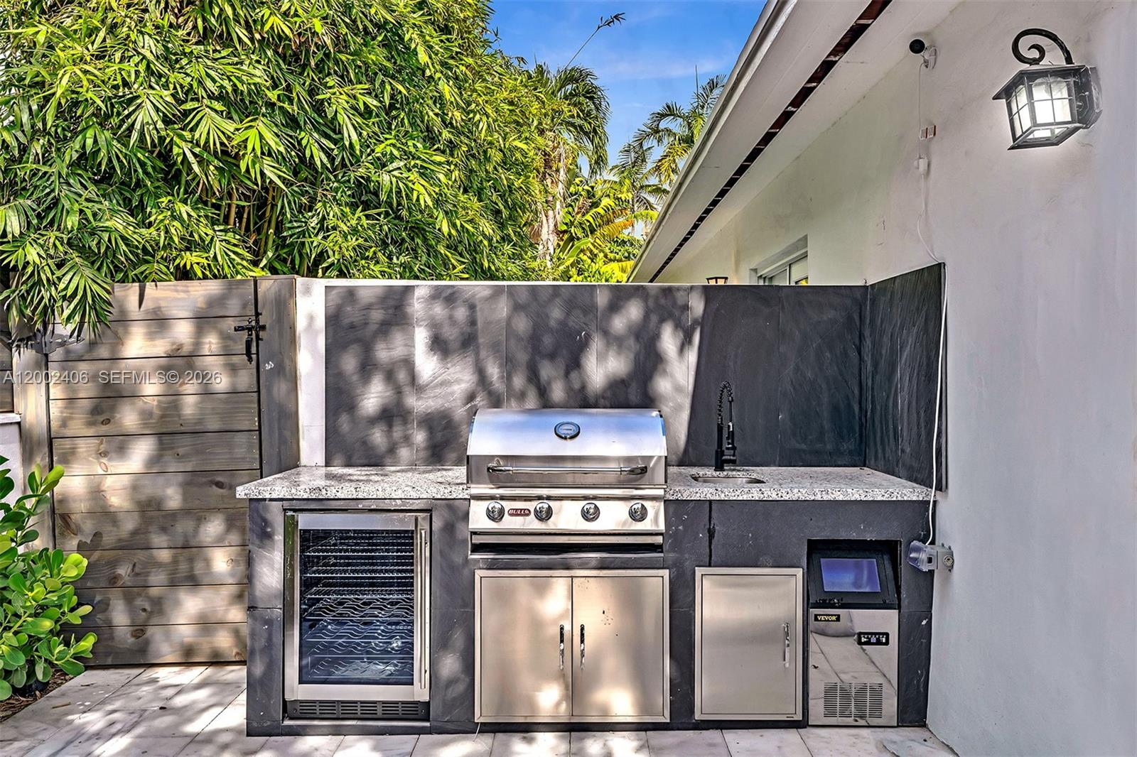 MANGO ON 10TH CONDO - Residential Lease