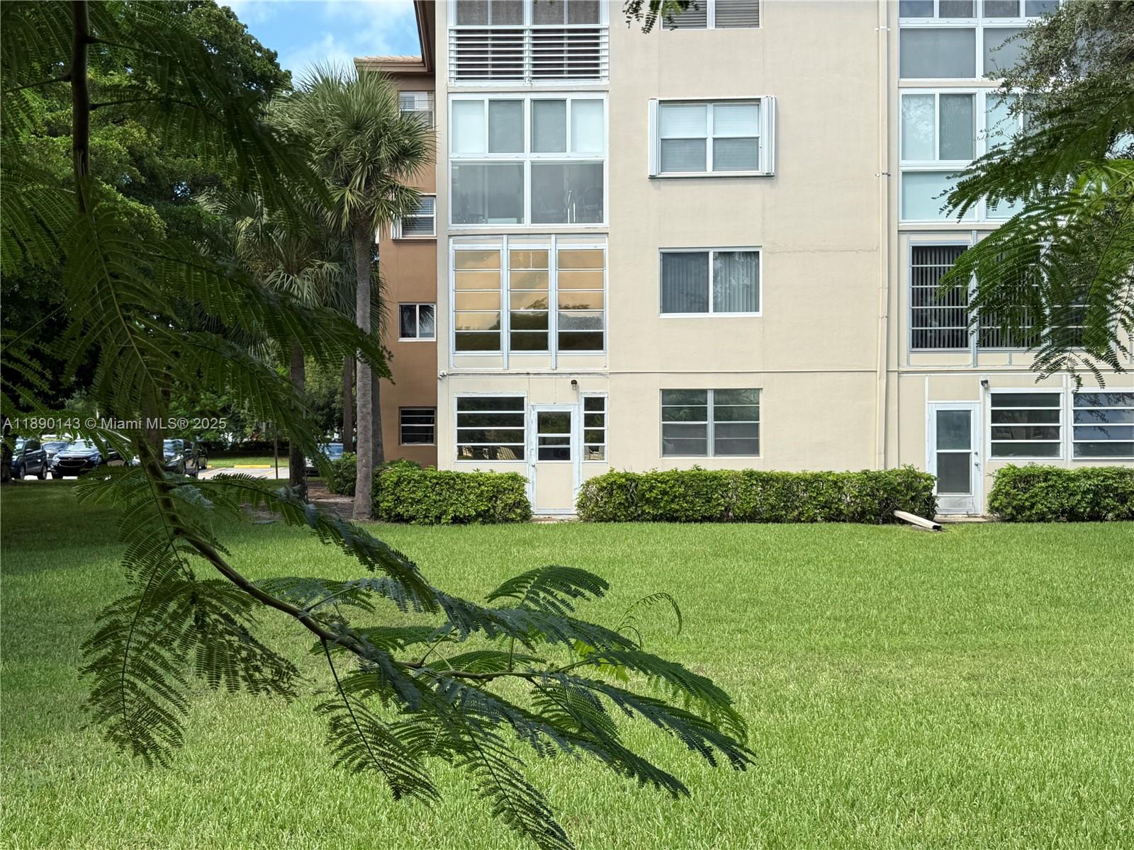 ABACO VILLAGE B CONDO - Residential