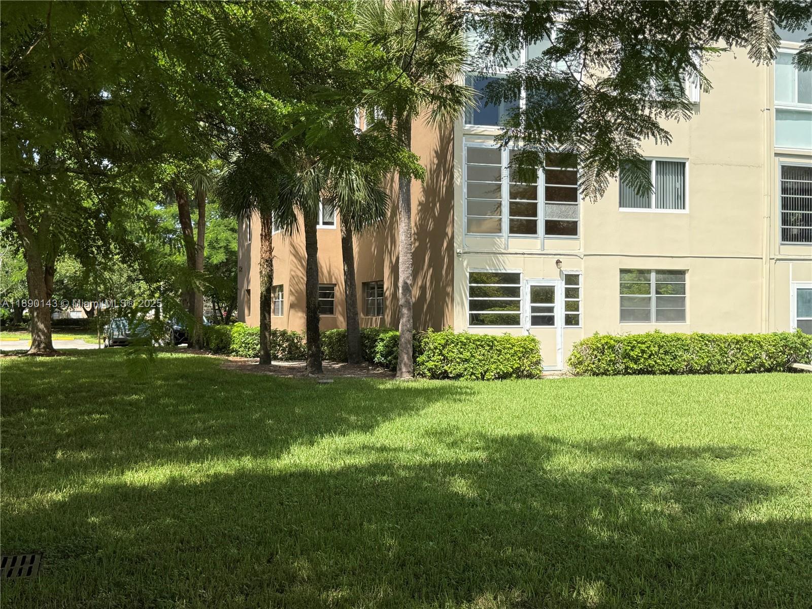 ABACO VILLAGE B CONDO - Residential