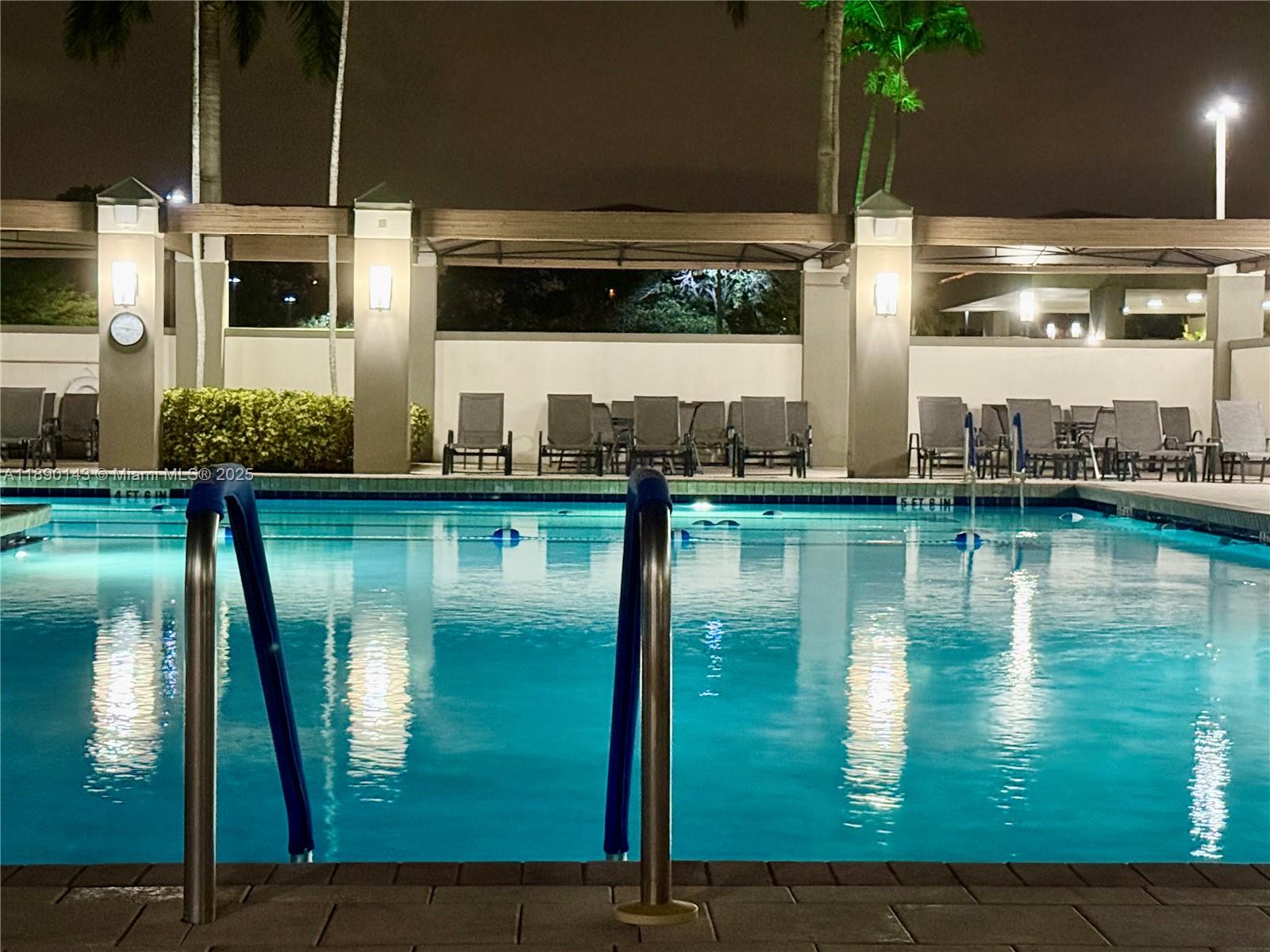 ABACO VILLAGE B CONDO - Residential
