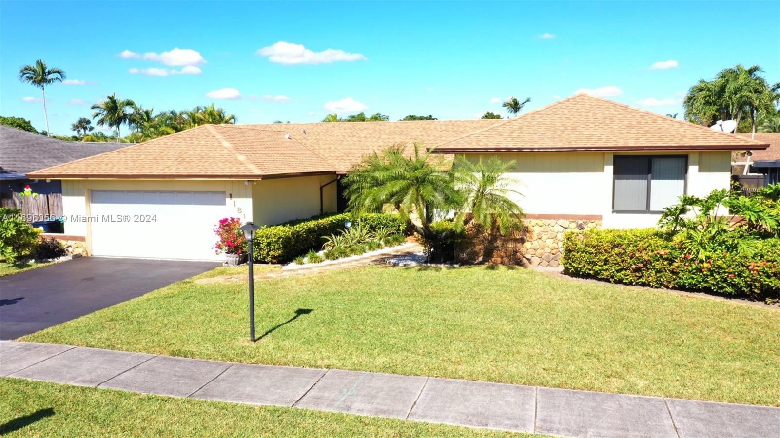 Property for Sale at 11811 Sw 97th St, Miami, Broward County, Florida - Bedrooms: 3 
Bathrooms: 3  - $849,000
