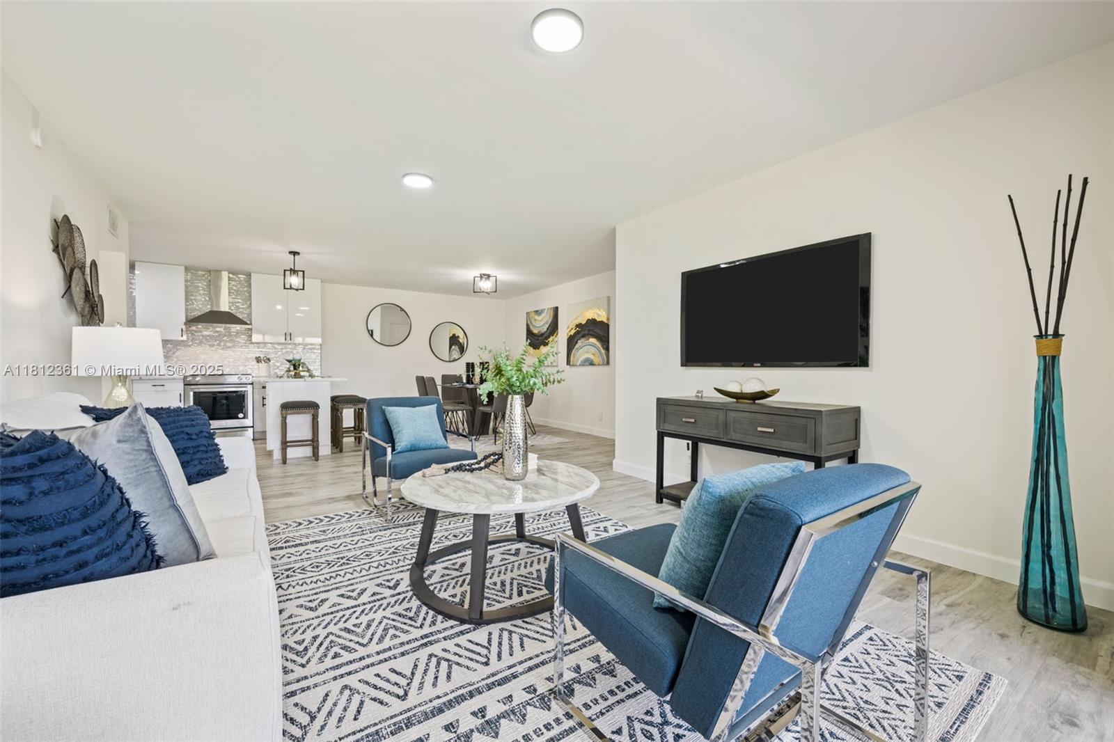 825 Sky Pine Way H1