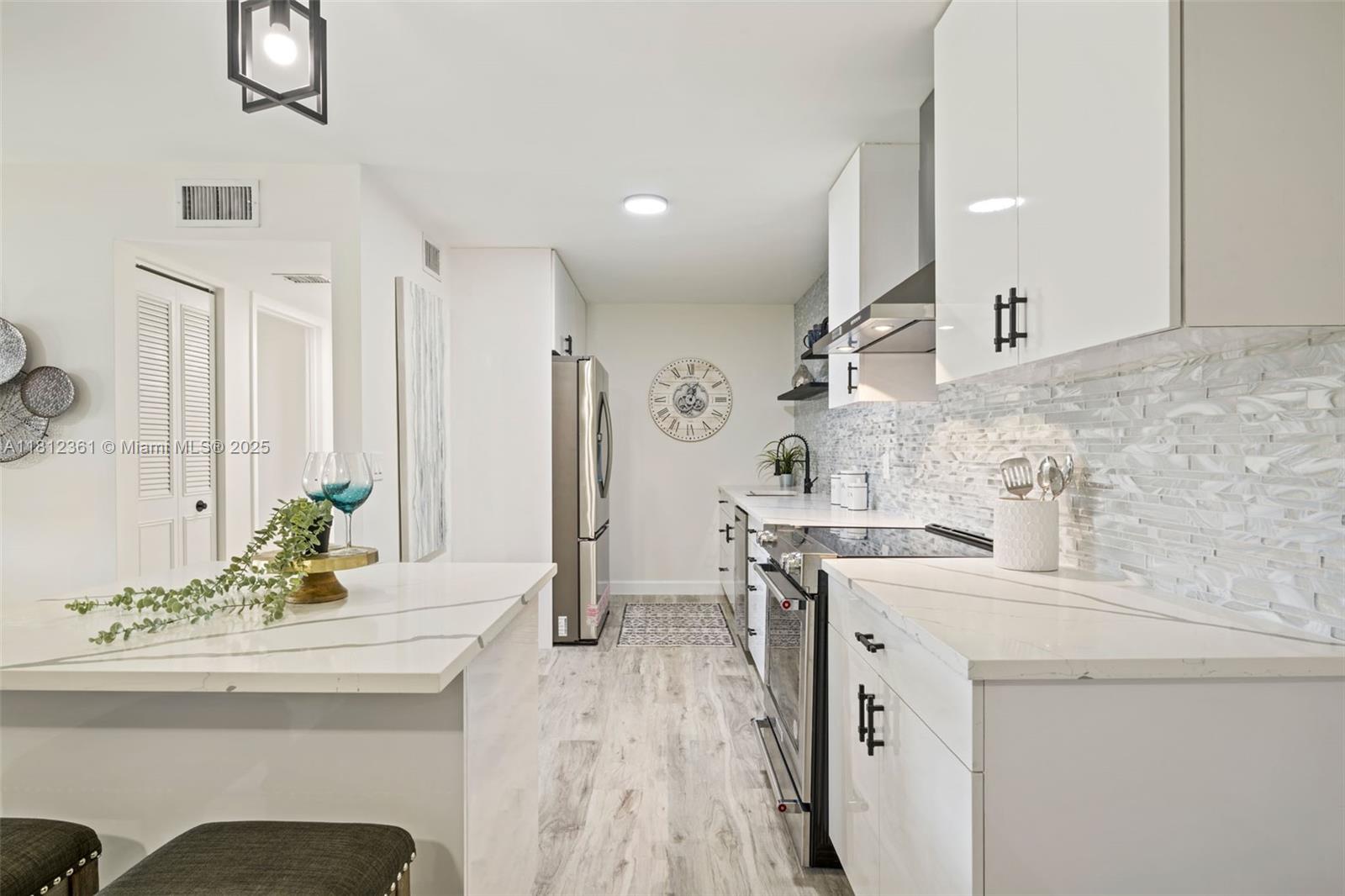 PINE RIDGE NORTH VILLAGE - Residential