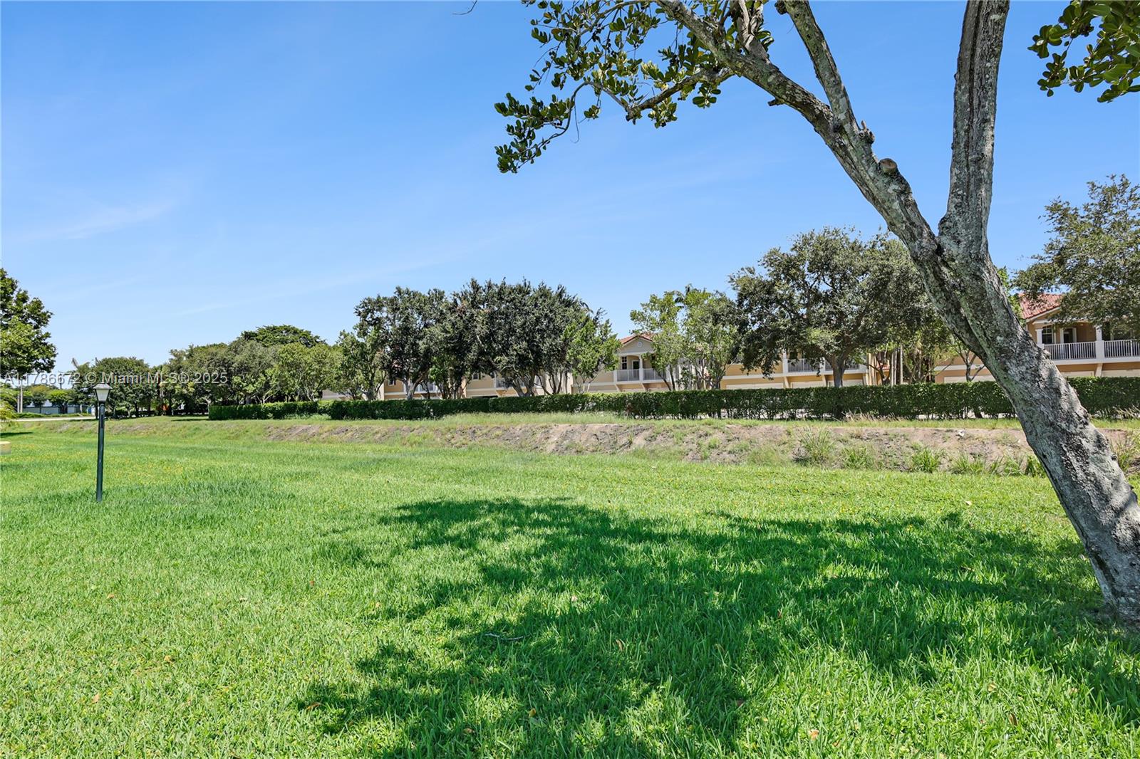 COUNTRY MANORS CONDO - Residential