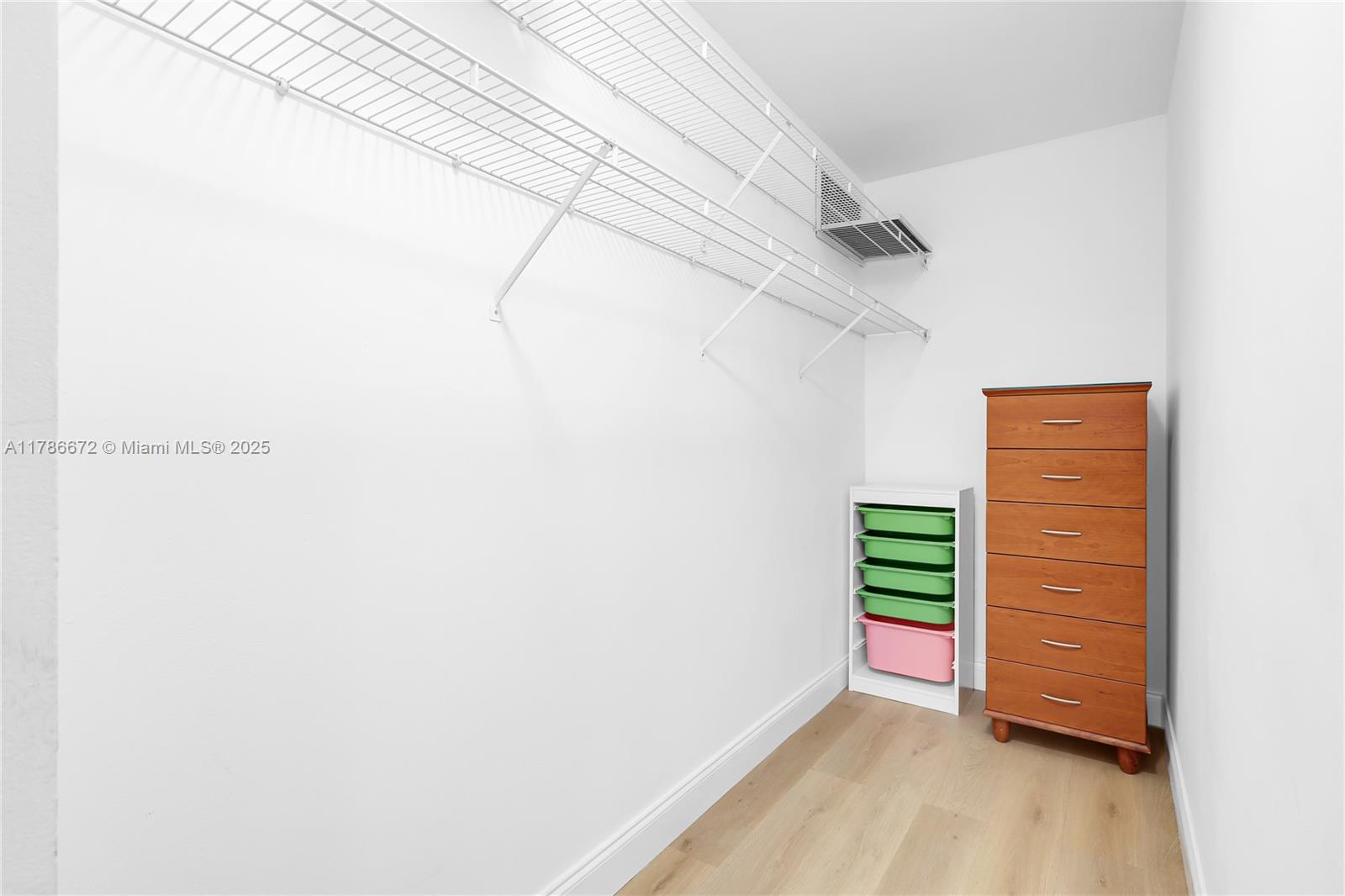 COUNTRY MANORS CONDO - Residential